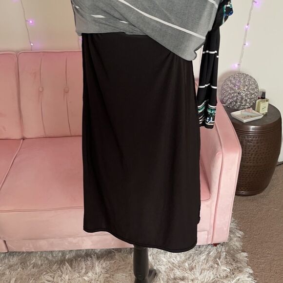 White House Black Market Stripped Dress with Florals in Size M - Picture 7 of 7